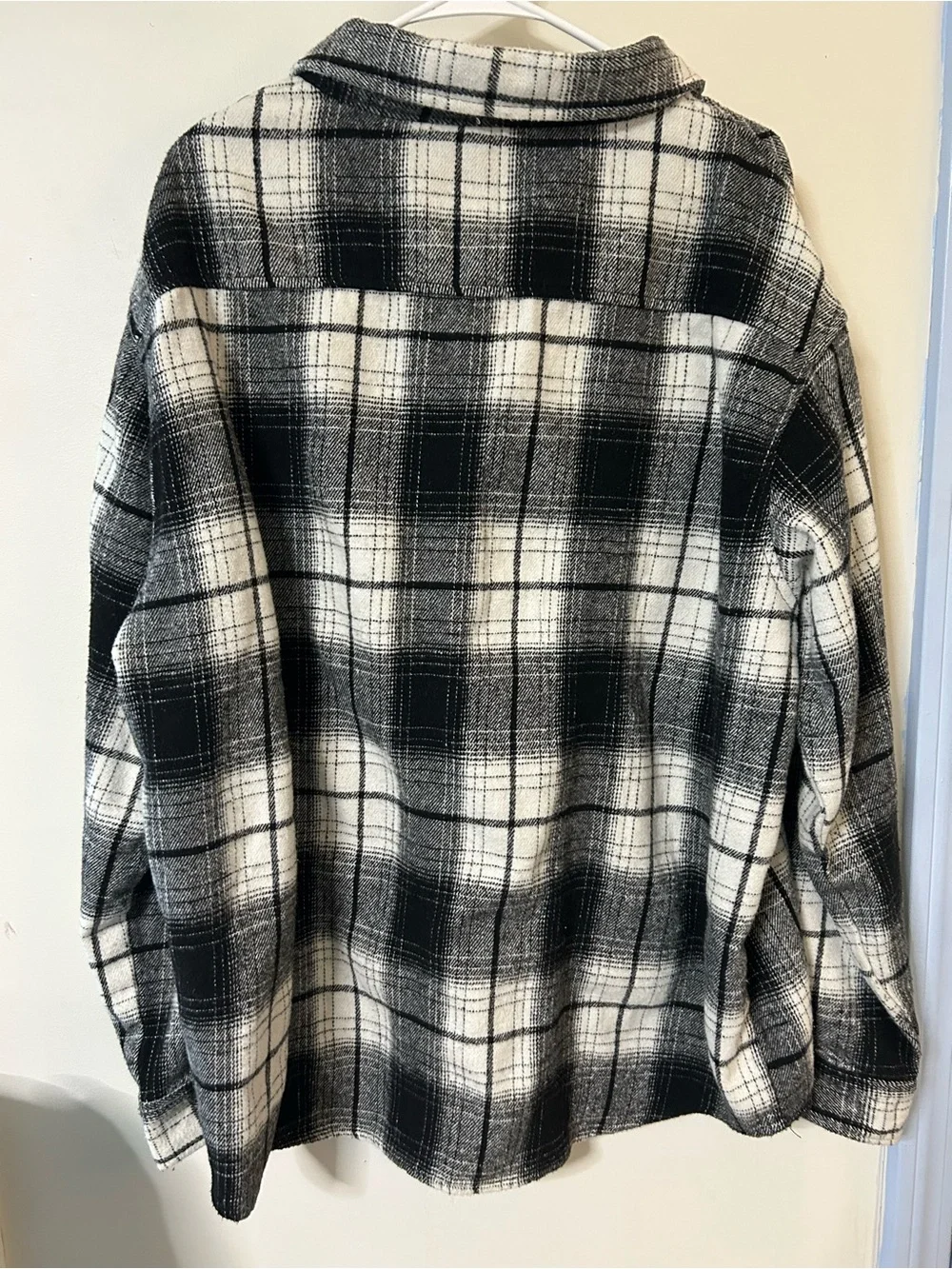 Black and White Plaid Lightweight Shirt Jacket